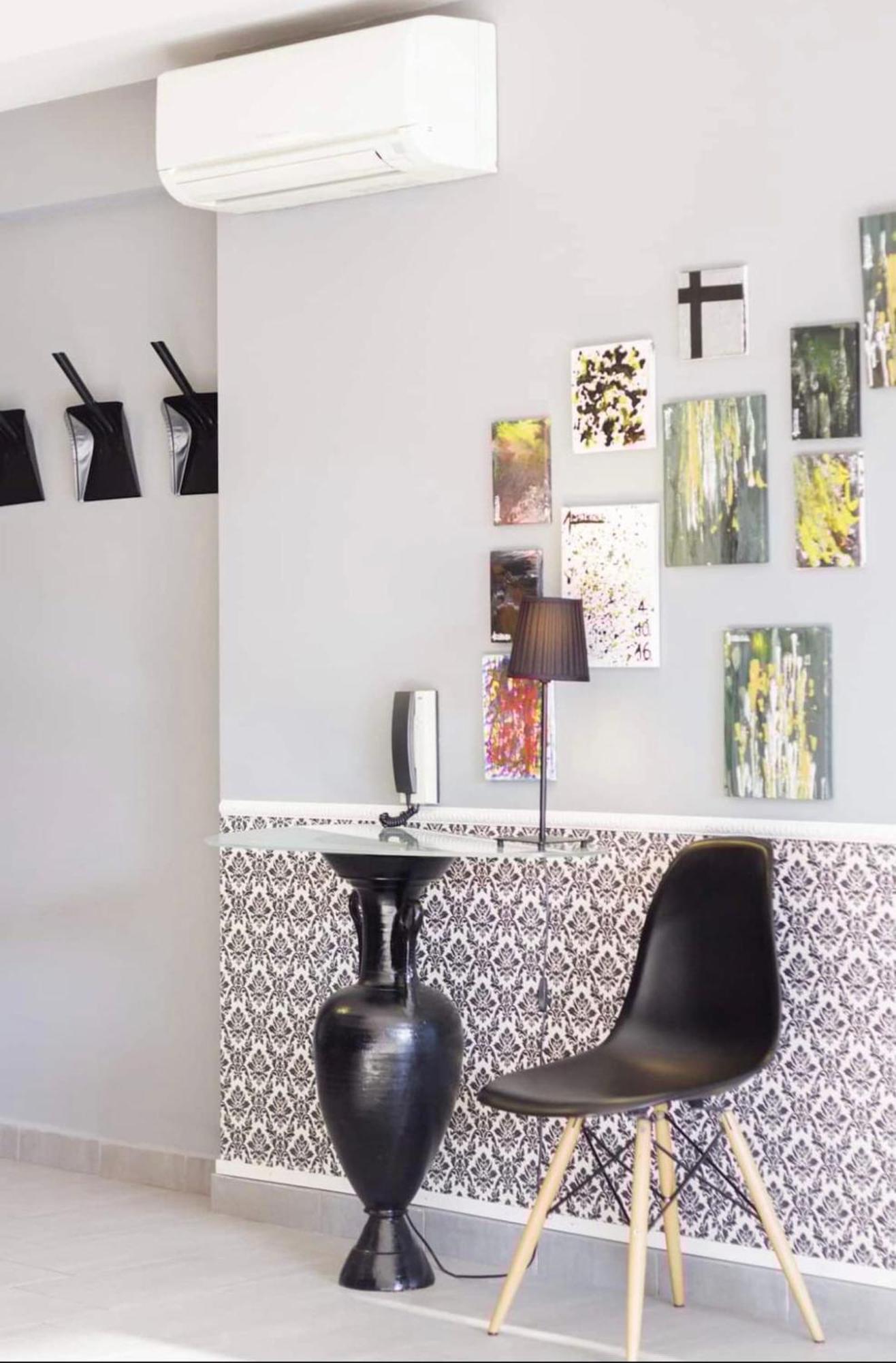 Stylish Boutique Loft With Private Balcony Apartment Athens Luaran gambar