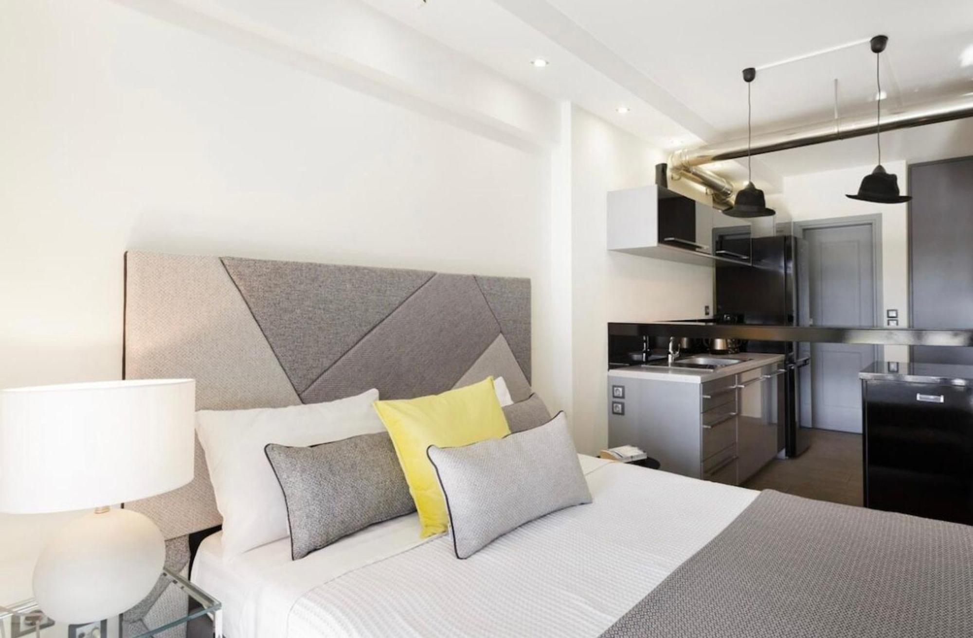 Stylish Boutique Loft With Private Balcony Apartment Athens Luaran gambar